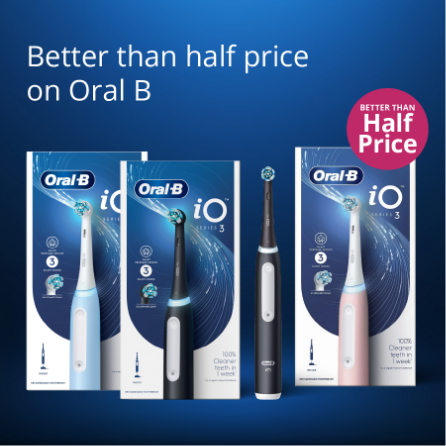 Oral-B dentalbrush packages with promotional text on a blue background